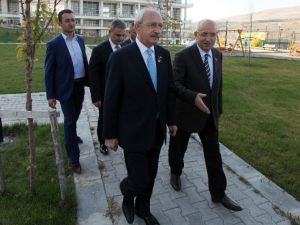 Kılıçdaroğlu, Çerkes derneğini ziyaret etti