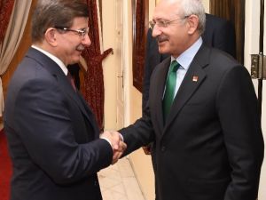 Davutoğlu, Kılıçdaroğlu ve Bahçeli ile görüştü