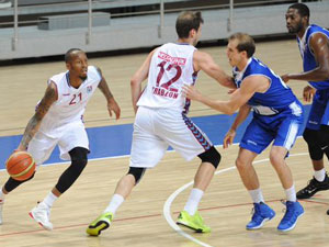 Trabzonspor Efes'e kaybetti