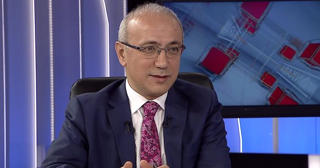 Lütfi Elvan: Başkanlık yanlış tartışılıyor