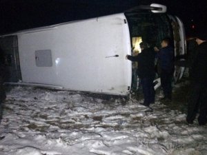 Elazığ'da Yolcu otobüsü devrildi: 16 yaralı