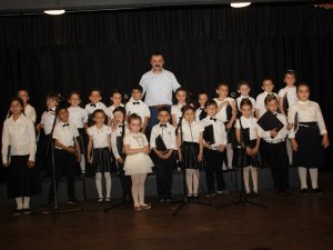 Trabzon'da minik öğrencilerden muhteşem konser