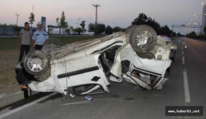 Samsun'da kamyonet karşı şeride geçti 1 yaralı! 29 Temmuz 2016