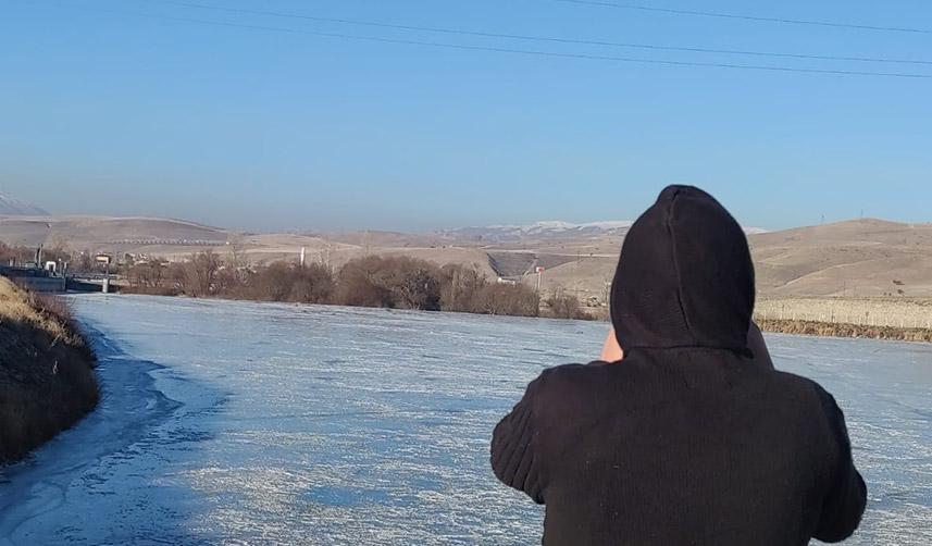 Karasu Nehri ve HES Baraj Gölü buz tuttu