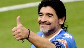 Maradona'dan şok hareket!