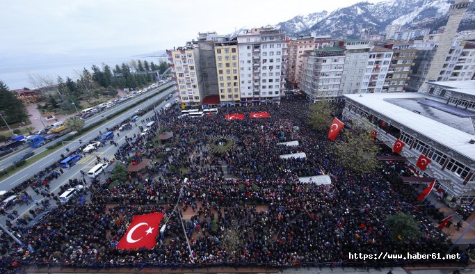 Rize şehidini 10 bin kişi uğurladı