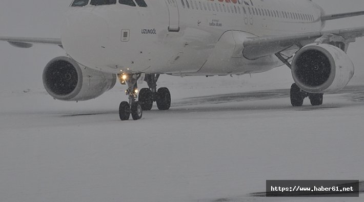 Trabzon'a gelen uçaklar kötü hava yüzünden inemiyor