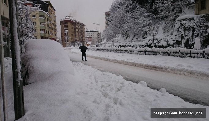 Kar Trabzon'u kilitledi!