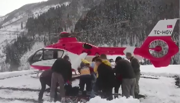 Ambulans helikopter Trabzon'dan Artvin'deki hasta için havalandı!