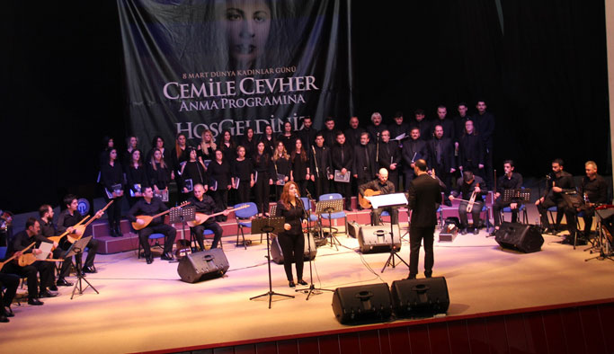 Cemile Cevher Trabzon’da türküleriyle anıldı