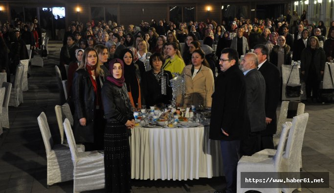 Trabzon'da AKP ve MHP'li bayanlardan gövde gösterisi