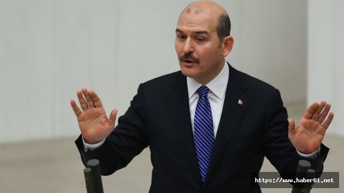 Süleyman Soylu sunucunun elinden mikrofonu aldı