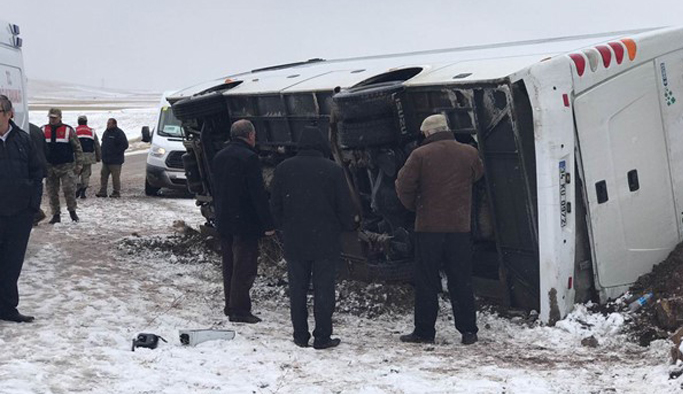 Cenaze dönüşü korkunç kaza: 2 ölü, 5 yaralı