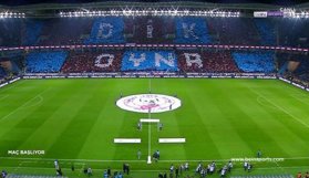 Trabzonspor taraftarları stadı coşturdu