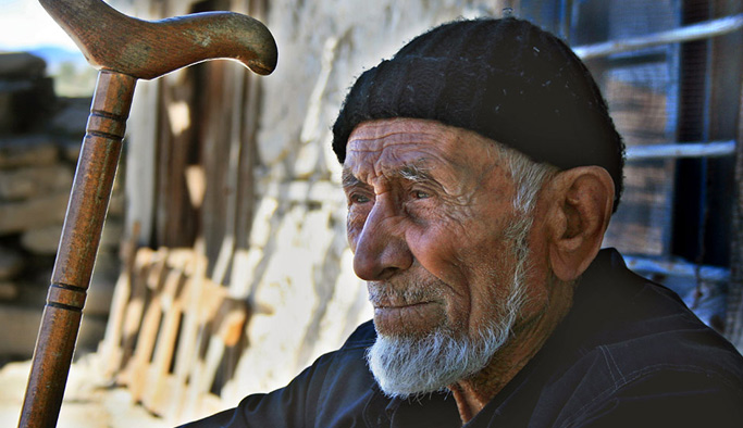 Trabzon Halk Sağlığı'ndan Yaşlılara Saygı haftası mesajı