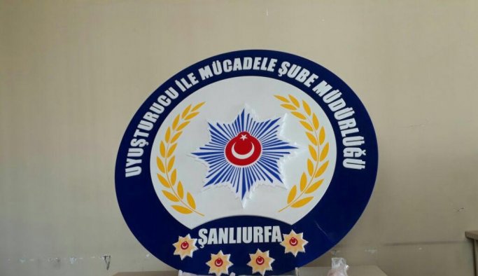 Uyuşturucu hap ve sahte para yakalandı