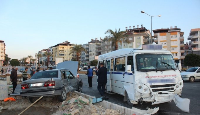 Antalya’da kaza: 5 yaralı