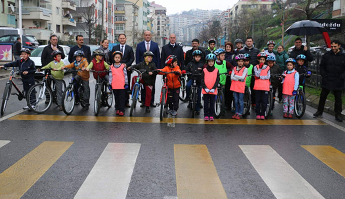 Trabzon’da okullararası bisiklet yarışması