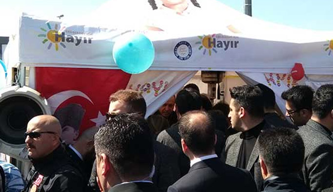 Cumhurbaşkanı Erdoğan "hayır" çadırında!