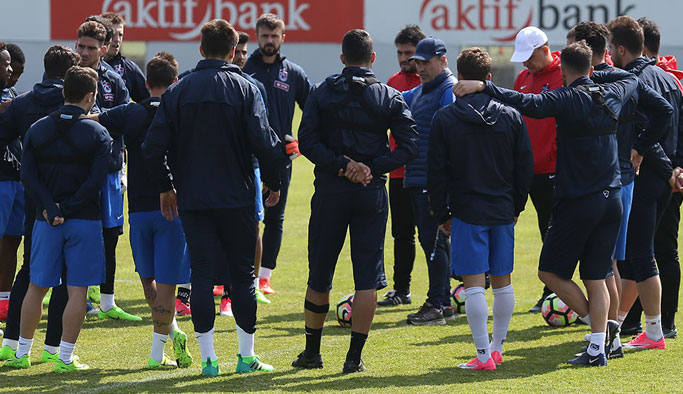 Trabzonspor'da 5 isim sınırda!