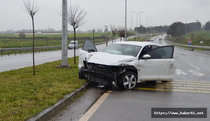 Samsun'da yağmur kazaya yol açtı: 3 yaralı