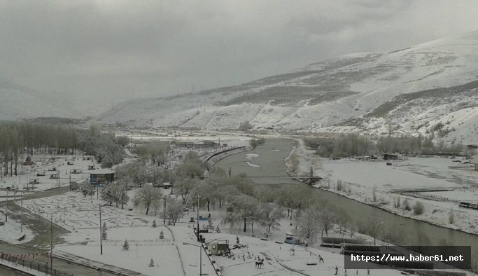 Bayburt Karbeyaza büründü