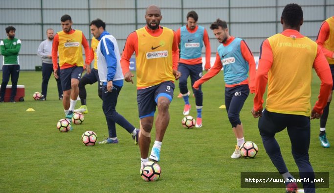 Çaykur Rizespor umudunu koruyor