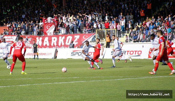 Samsunspor Elazığspor'a teslim oldu