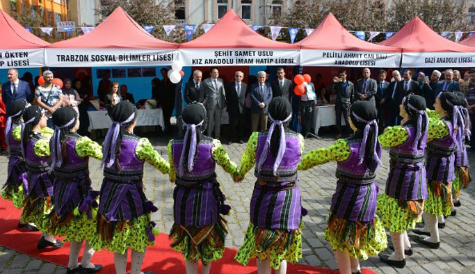 Trabzon'da "Lise Tanıtım Günleri" başladı