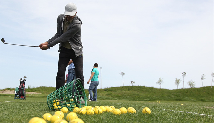 İşitme engelliler golfle tanıştı