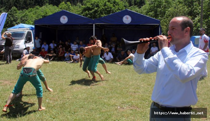 Kafkasör Festivali güreşlerle başladı