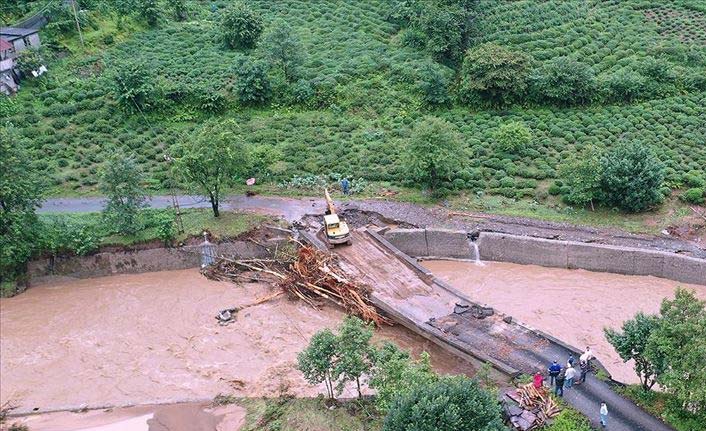 Rize'de sel ve heyelanın ardından hasar tespiti yapılıyor