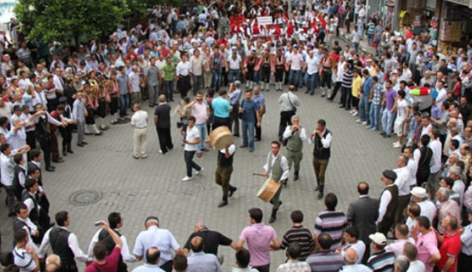 Akçaabat Müzik ve Halk Oyunları Festivali düzenlendi