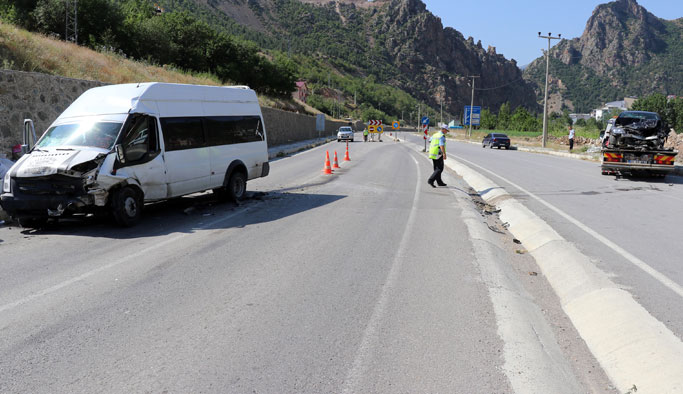 Fındık İşçileri Trabzon'a gelirken kaza yaptı: 26 yaralı