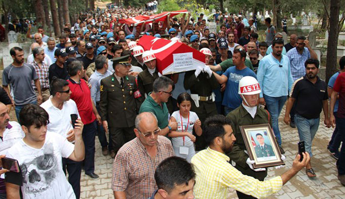 Trabzon'da Şehit olan Başçavuş Ferhat Gedik son yolculuğuna uğurlandı