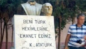 Atatürk büstüne yine saldırdılar!