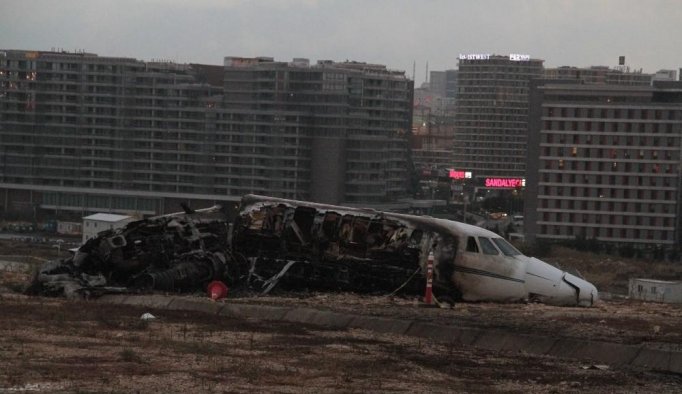 Uçak kazasının boyutu  hava aydınlanınca ortaya çıktı