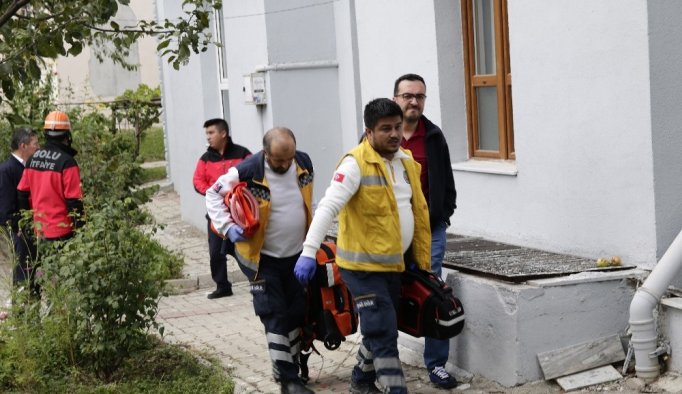 Önce boşandığı eşini sonra da kendini öldürdü