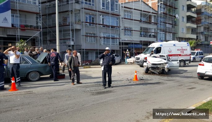 Ünye'de trafik kazası: 2 yaralı