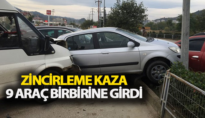 Zincirleme kaza: 9 araç birbirine girdi