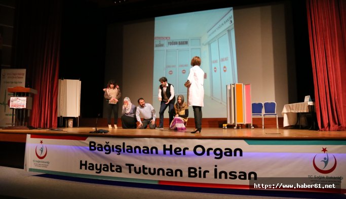 Doktorlar, organ nakli için sahneye çıktı