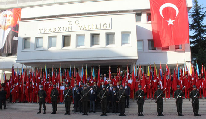 Trabzon'da Atatürk anıldı