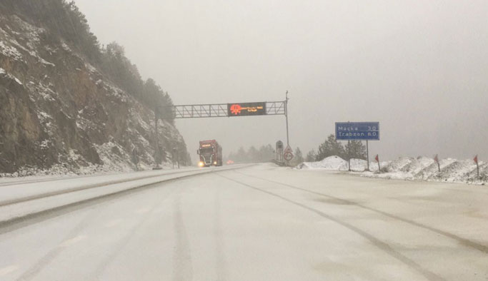 Trabzon'a kar geldi