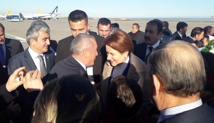 Trabzon'da Meral Akşener izdihamı