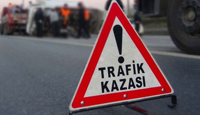 Samsun'da Trabzon plakalı araç kaza yaptı