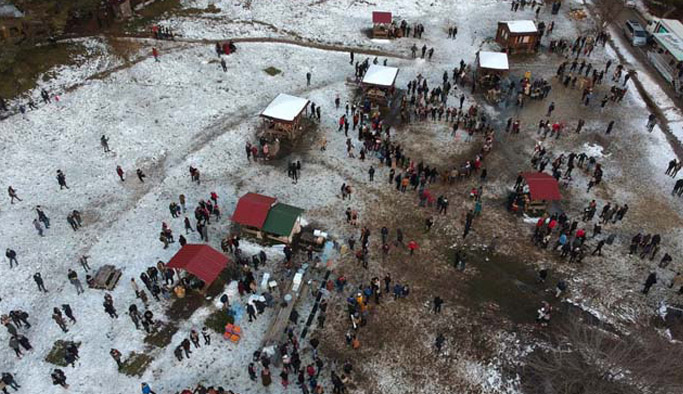 Binlerce öğrenci Hamsi Festivali'nde buluştu