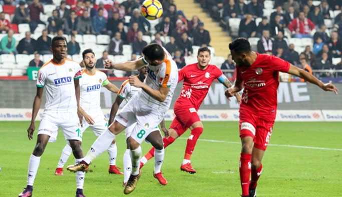 Antalyaspor Alanyaspor'u geçti