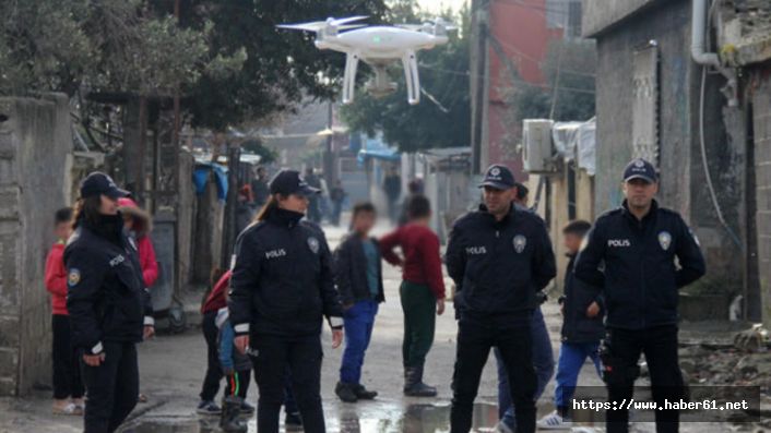 Cono'lara film gibi operasyon! Bin polis ve helikopter katıldı