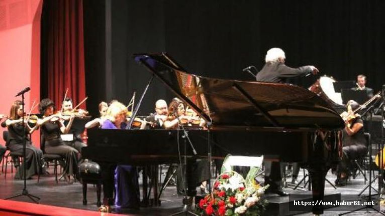 İdil Biret, 70'inci sanat yıldönümünü Eskişehir'de kutladı 