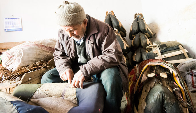 Soyadı gibi mesleğini de yaşatıyor: "Bir soyadım kaldı birde mesleğim"